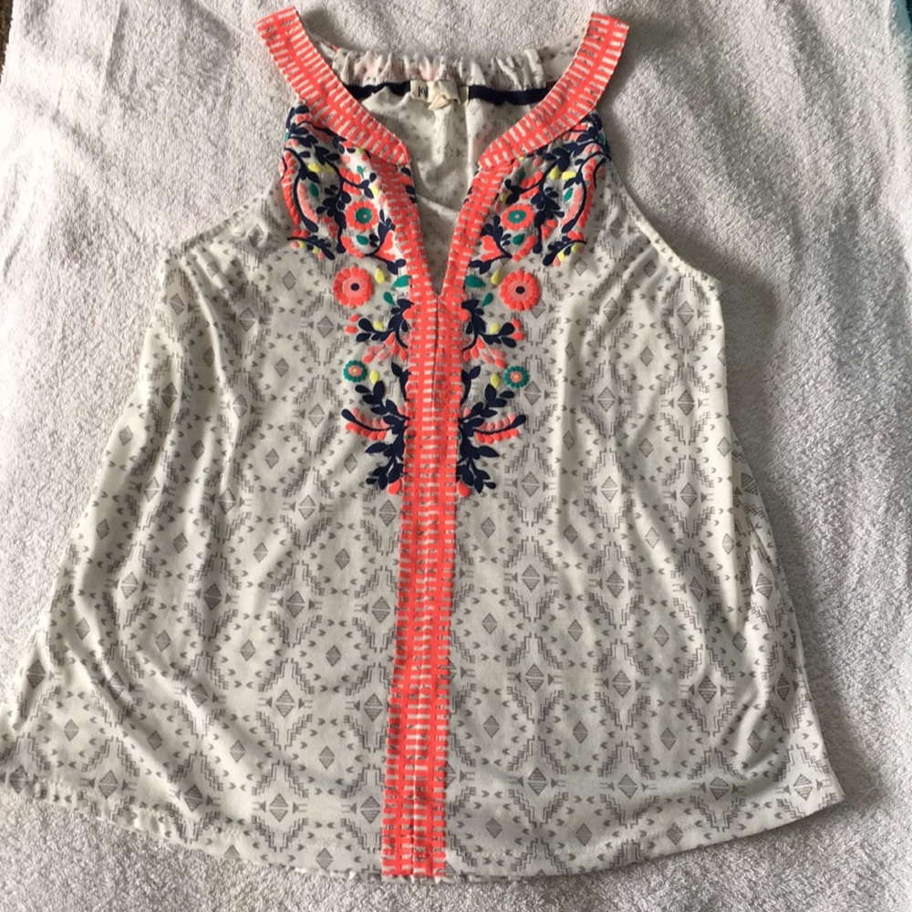 Jolt embroidered top